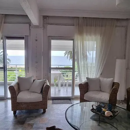 Beach House Elena Apartment *